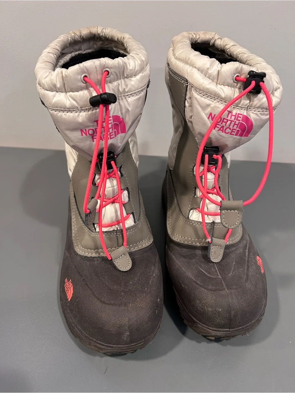 The North Face Girls Snow Boots in Gray, White & Pink